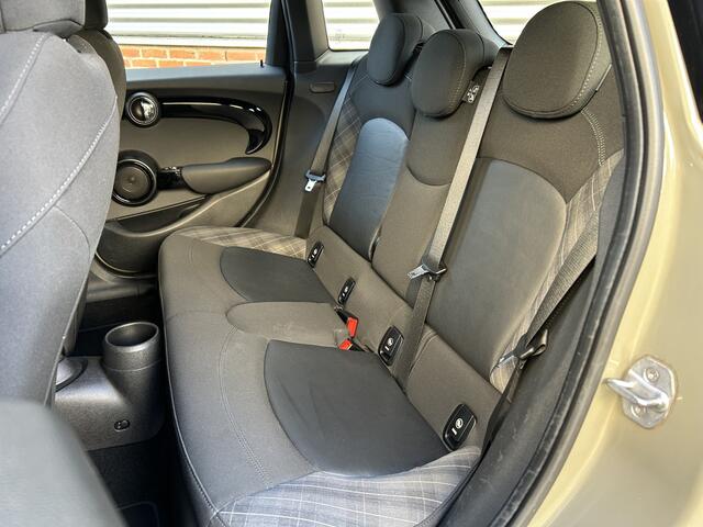 Mini COOPER S Mini 2.0 Chili | Keyless Entry | Stoelverw | Leder/Stof | Navi | Clima |