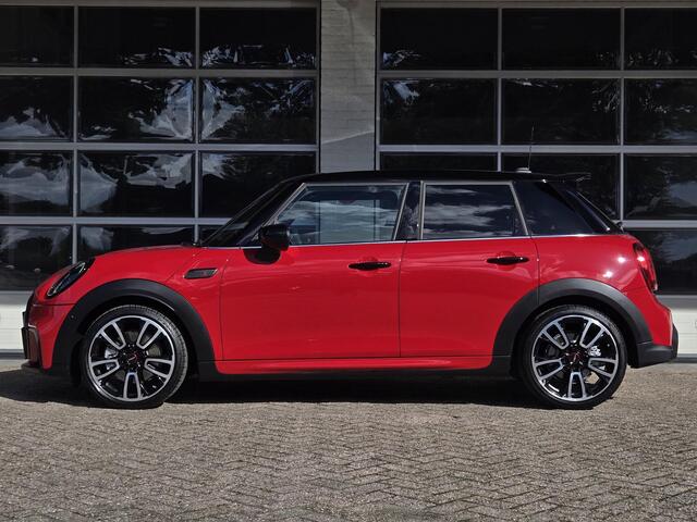 Mini COOPER S Mini 2.0 John Cooper Works | ADAPTIVE CRUISE | HEAD UP | KEYLESS | CAMERA | ADAPTIEF ONDERSTEL |
