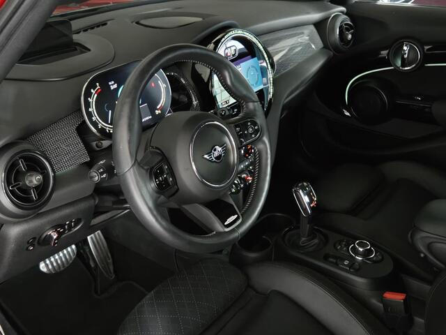Mini COOPER S Mini 2.0 John Cooper Works | ADAPTIVE CRUISE | HEAD UP | KEYLESS | CAMERA | ADAPTIEF ONDERSTEL |
