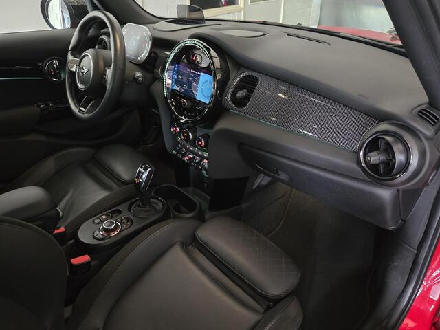Mini COOPER S Mini 2.0 John Cooper Works | ADAPTIVE CRUISE | HEAD UP | KEYLESS | CAMERA | ADAPTIEF ONDERSTEL |
