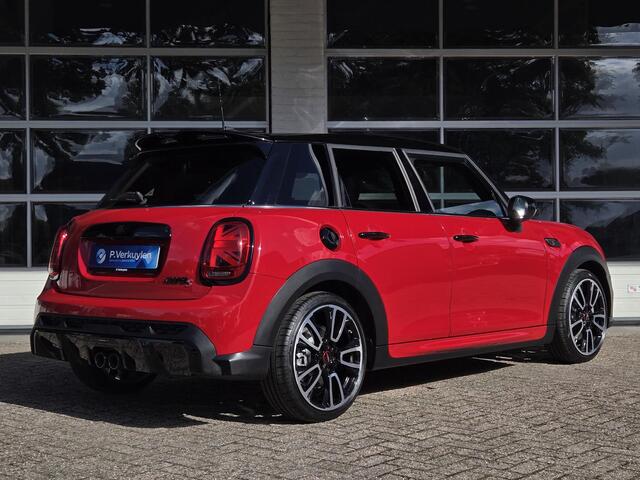 Mini COOPER S Mini 2.0 John Cooper Works | ADAPTIVE CRUISE | HEAD UP | KEYLESS | CAMERA | ADAPTIEF ONDERSTEL |