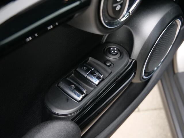 Mini COOPER S Mini Cabrio 2.0 192pk Chili Automaat Headup display / LED / Leder / Stoelverwarming