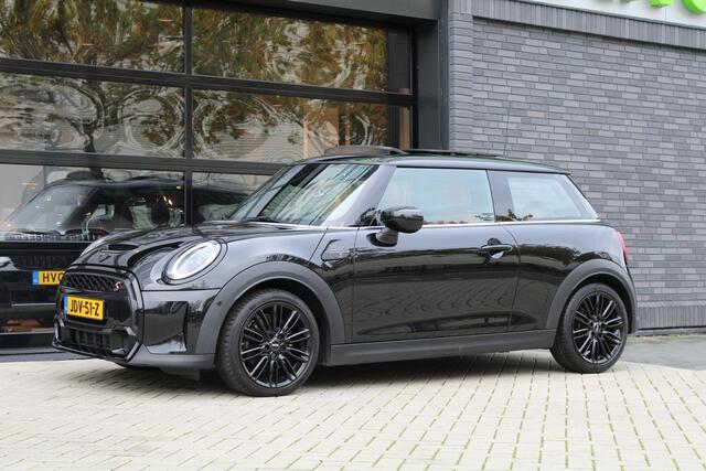 Mini COOPER S Mini 2.0 Rockingham GT Edition | DEALER.OND | BTW | PANO | LEDER | STOELVERWARMING | CAMERA |