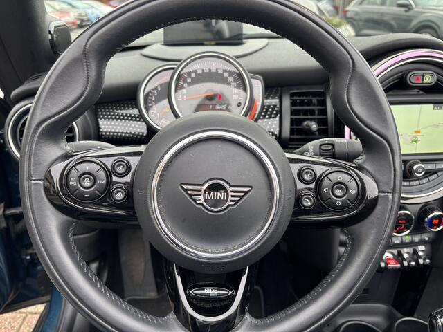 Mini COOPER S Mini Cabrio 2.0 Automaat Sidewalk Edition Camera / Leder / Premium Sound