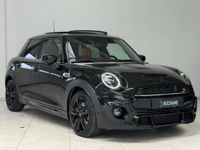 Mini COOPER S Mini 2.0 Hammersmith | Panoramadak | Apple Carplay / Android Auto | Navigatie | Parkeersensoren achter | Dealer onderhouden