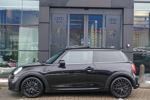 Mini COOPER S Mini 2.0 John Cooper Works JCW Panoramadak Black edition Schaalstoelen NLauto BOMVOL!!