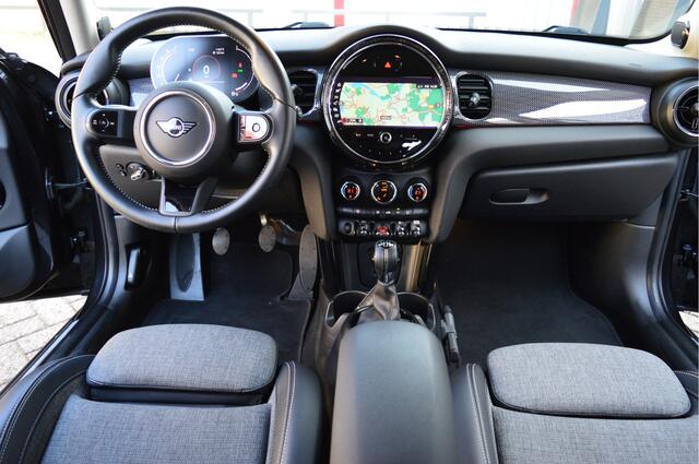 Mini COOPER S Mini 2.0 Classic O.a: Navi, Clima, Cruise, Carplay, Rijklaar, Etc. All-in prijs!