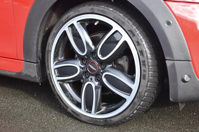 Mini COOPER S Mini 2.0 Chili Serious Business | Navi Prof | Camera | Leder | Stoelverwarming