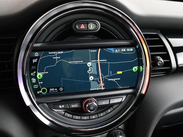 Mini COOPER S 2.0 John Cooper Works pakket! | Elektrisch Panoramadak | Carplay | Adaptief Cruise Control | LED!