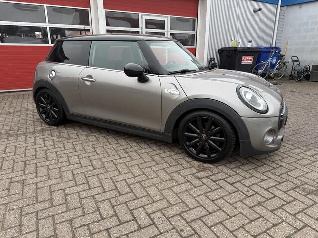 Mini COOPER S Mini 2.0 192 PK | Chili | Navigatie | Climate Control | Super netjes ! |