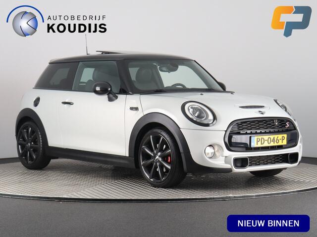 Mini COOPER S Mini 2.0 Chili Serious Business (NL-Auto / Pano / H&K / HUD / Navi / Cruise)