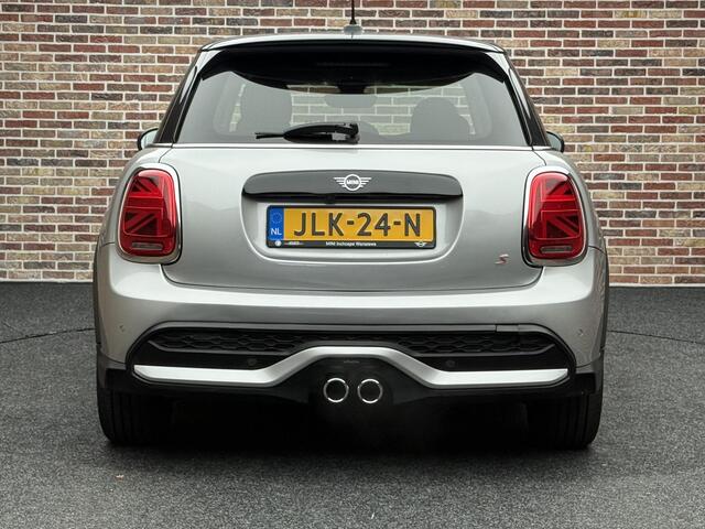 Mini COOPER S Mini 2.0 Essential Garantie tot 11-2027 | Dealer | Camera | Stoelverwarming (verkoper niet te pakken te krijgen JSF22R zelfde)