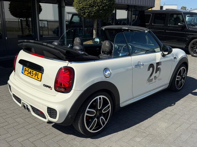 Mini COOPER S Mini Cabrio 2.0 Chili John Cooper Works Facelift Sportuitlaat Harman Kardon HUD Union Jack