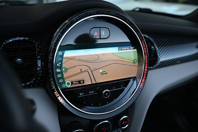 Mini COOPER S Cabrio Automaat / Sportstoelen / Comfort Access / Achteruitrijcamera / Head-Up / Stoelverwarming / Adaptieve LED / Cruise Control