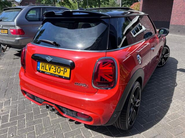 Mini COOPER S 192PK / JCW STUURWIEL / PANORAMADAK / 18 INCH / UNIEK!