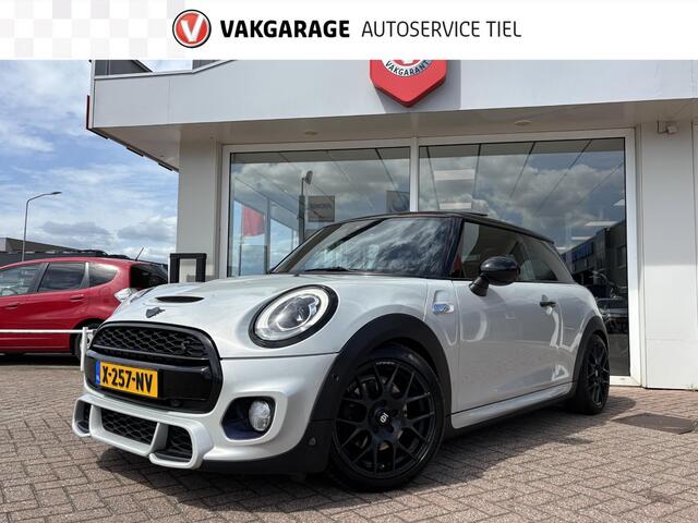 Mini COOPER S 3-Deurs 2.0 Chili Serious Business Schuifdak / sportuitlaat / leer / full options !