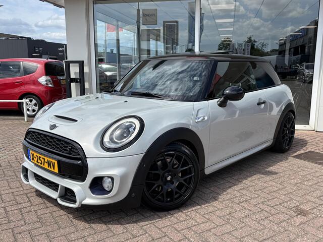 Mini COOPER S 3-Deurs 2.0 Chili Serious Business Schuifdak / sportuitlaat / leer / full options !