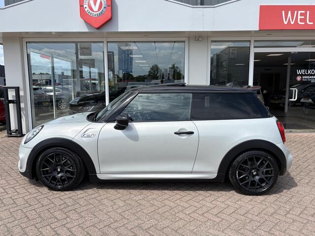 Mini COOPER S 3-Deurs 2.0 Chili Serious Business Schuifdak / sportuitlaat / leer / full options !