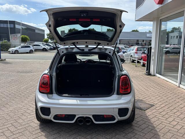 Mini COOPER S 3-Deurs 2.0 Chili Serious Business Schuifdak / sportuitlaat / leer / full options !