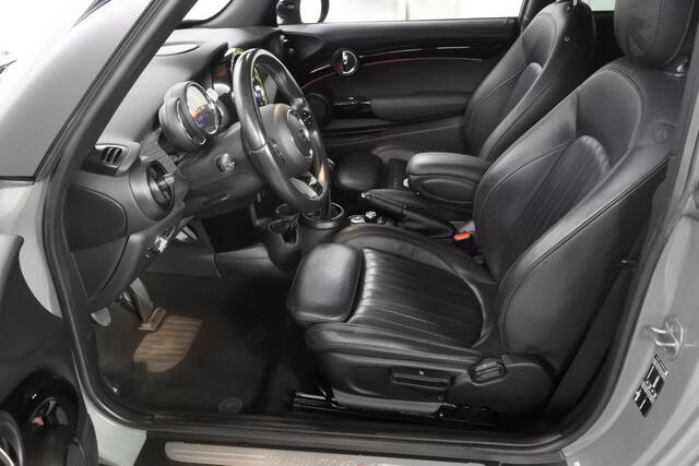 Mini COOPER S 3-Deurs 2.0 Yours Moonwalk Blacked out