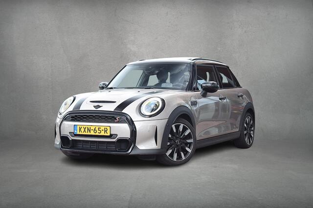 Mini COOPER S 5-Deurs 2.0 MINI Yours | Pano | Leer | H/K | HUD | Stuur-en Stoelverwarming