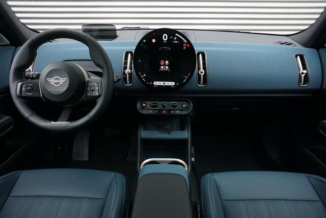 Mini COUNTRYMAN C Aut. Favoured Trim + Package L Harman Kardon / Panoramadak / 19" LMV / Driving Assistant Plus