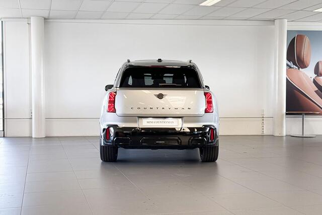 Mini COUNTRYMAN Electric E John Cooper Works 66.5 kWh | JCW stoelen | Glazen Panoramadak | Stoelverwarming |