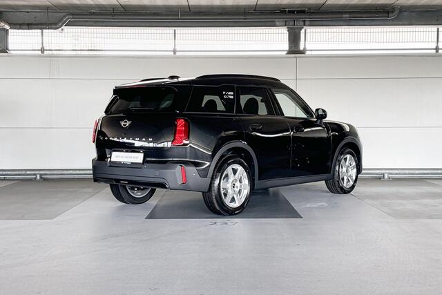 Mini COUNTRYMAN 1.5 C Classic | Pakket M | Dak in carrosseriekleur
