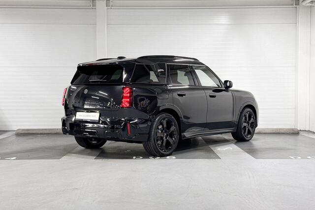 Mini COUNTRYMAN SE ALL4 | John Cooper Works | Pakket XL | 19inch zwart | Panoramadak | Trekhaak