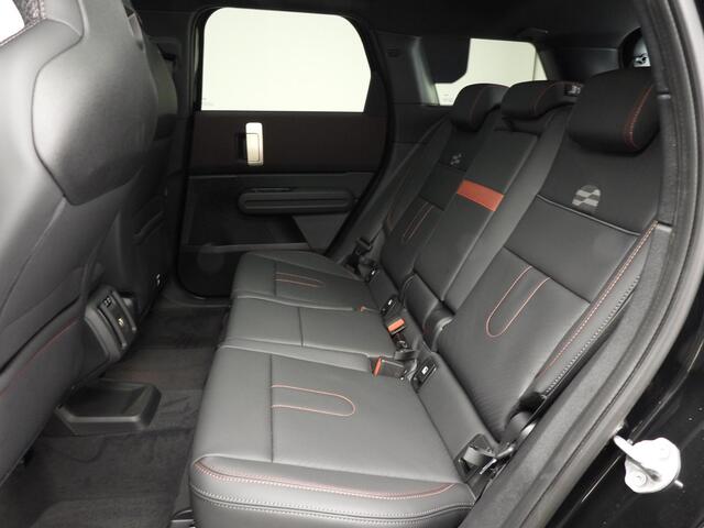 Mini COUNTRYMAN Cooper JCW uitvoering / Panoramadak / Trekhaak / LED / Head-up / Harman Kardon / Alu wielen 20 inch