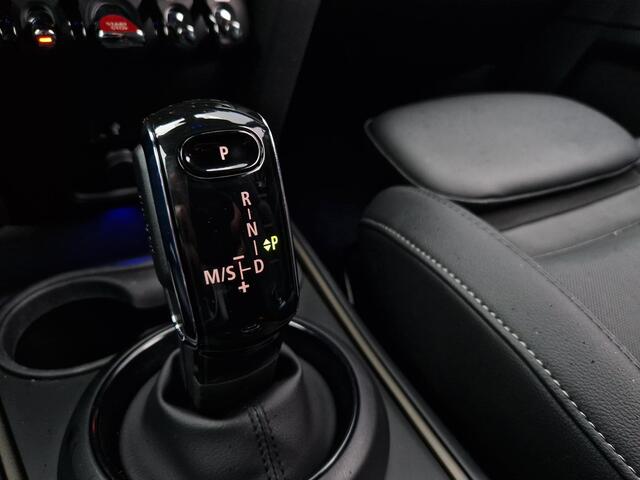 Mini COUNTRYMAN 1.5 Cooper ALL4 | Automaat | JCW Exterior Pack | Black Pack | Leder | Stoelverwarming | LED | Keyless Entry | Navi | Camera