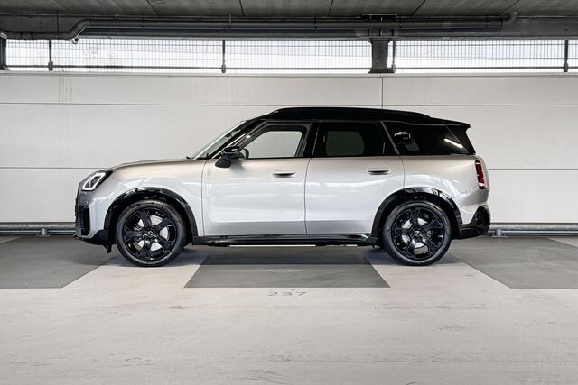 Mini COUNTRYMAN Electric SE ALL4 John Cooper Works 66.5 kWh | Pakket XL | Dak en spiegelkappen in Jetblack