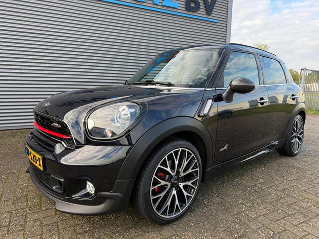 Mini COUNTRYMAN Mini 1.6 John Cooper Works ALL4 Chili Panoramadak Harman-Kardon Leer 19 Inch Keyless Entry