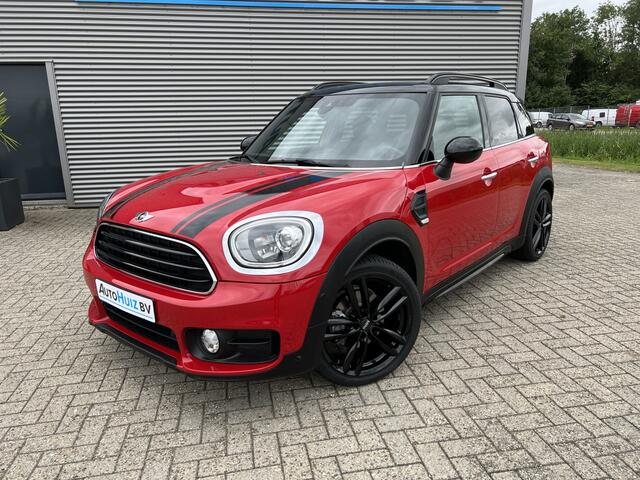 Mini COUNTRYMAN Mini 1.5 Cooper Chili LED Leder PDC Stoelverwarming Sportstoelen Keyless Entry Trekhaak (t.b.v Fietsendrager)