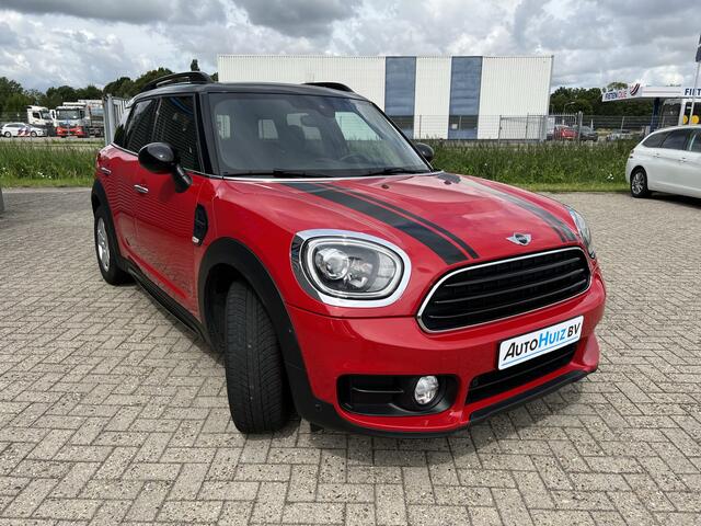 Mini COUNTRYMAN Mini 1.5 Cooper Chili LED Leder PDC Stoelverwarming Sportstoelen Keyless Entry Trekhaak (t.b.v Fietsendrager)