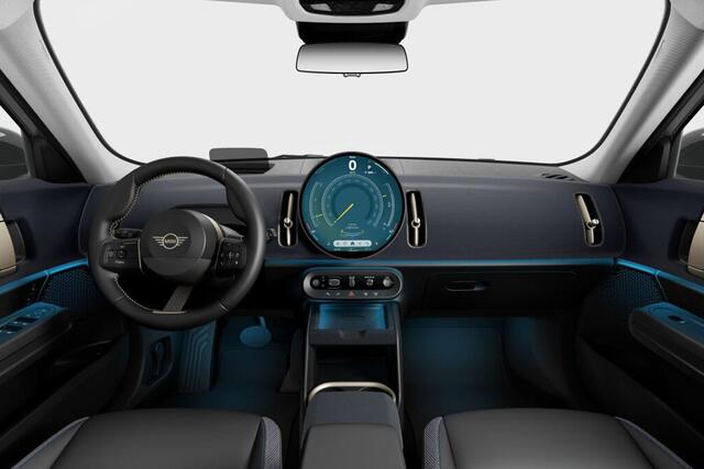 Mini COUNTRYMAN 1.5 C Classic M Plus | Pakket M Plus | Dak en spiegelkappen in Jetblack