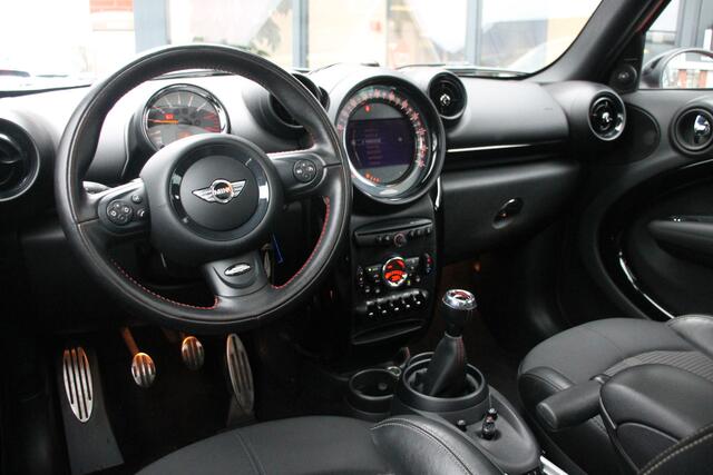 Mini COUNTRYMAN Mini 1.6 John Cooper Works ALL4 Chili ? Panoramadak ? Navi ? 218PK ? jaar garantie