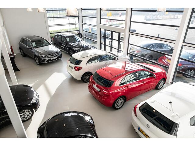 Mini COUNTRYMAN Mini 2.0 Cooper S E ALL4 Classic Trim 220 PK Automaat / Plug In / Panoramadak / Navigatie / Sport Int 18" LM Velgen / 1e Eigenaar!