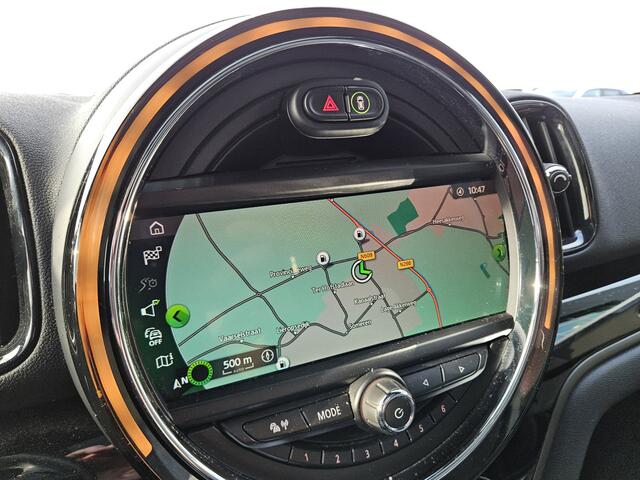 Mini COUNTRYMAN Mini 1.5 Cooper Chili Automaat | Panodak | Sportstoelen Verwarmd | Harman Kardon | Apple Carplay | Navi Full Map | Keyless | 18"L.M | DAB |