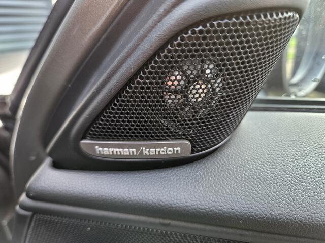 Mini COUNTRYMAN Mini 1.5 Cooper Chili Automaat | Panodak | Sportstoelen Verwarmd | Harman Kardon | Apple Carplay | Navi Full Map | Keyless | 18"L.M | DAB |