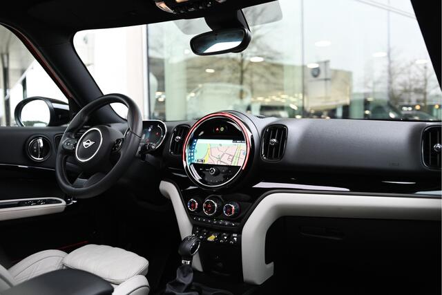 Mini COUNTRYMAN Cooper S E ALL4 Classic Automaat / Panoramadak / Achteruitrijcamera / Stoelverwarming / LED / Harman Kardon / Active Cruise Control / Comfort Access