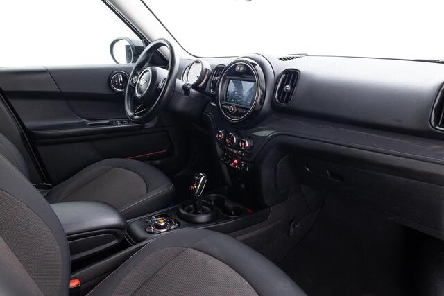 Mini COUNTRYMAN Mini 1.5 Cooper Chili | AUTOMAAT | BUSINESS PLUS PAKKET | APPLE CARPLAY | NAVIGATIE | CLIMATE CONTROL | PARKEERSENSOREN | ACHTERUITRIJCAMERA | NED AUTO |