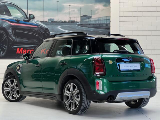 Mini COUNTRYMAN Mini 2.0 Cooper S E ALL4 ALL4 220 PK Automaat / Plug In / Apple CarPlay / Head Up Display / Leder Cross Punch Int / Navigatie / Achteruitrijcamera / 19" LM Velgen / Park Sensors / 1e Eigenaar!