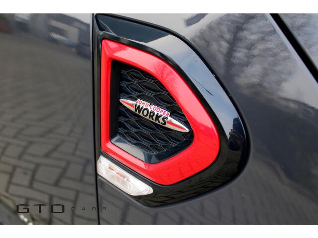 Mini COUNTRYMAN Mini 2.0 John Cooper Works ALL4 Chili Harman Kardon/Camera/Panoramadak/ Sportstoelen/Keyless/HUD/vol!