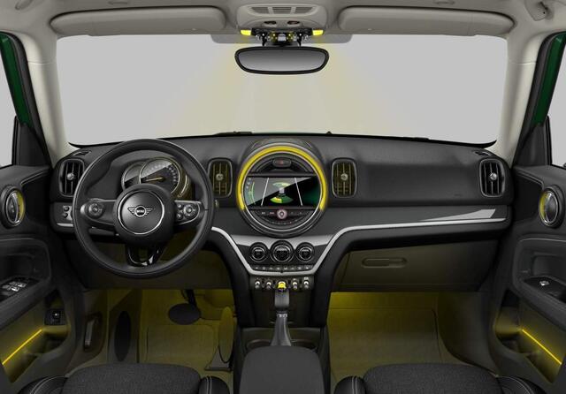 Mini COUNTRYMAN Mini 2.0 Cooper S E ALL4 Panoramadak | Carplay | Stoelverwarming
