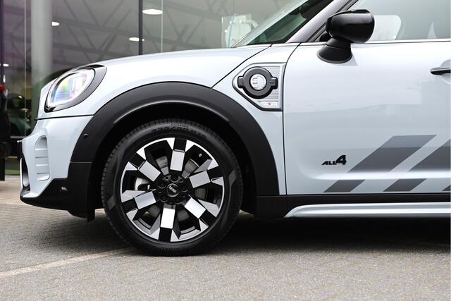 Mini COUNTRYMAN Cooper S E ALL4 Untamed Automaat / Panoramadak / Stoelverwarming / Adaptieve LED / Park Assistant / Head-Up / Harman Kardon / Active Cruise Control