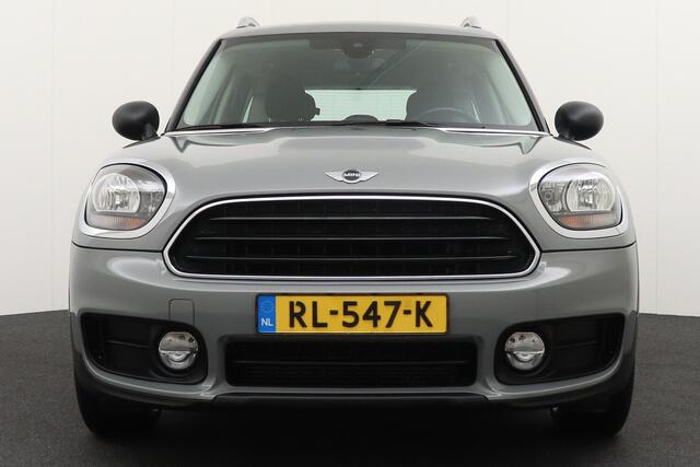 Mini COUNTRYMAN Mini 1.5 Business Navi Park. Sens Moonwalk Grey metallic