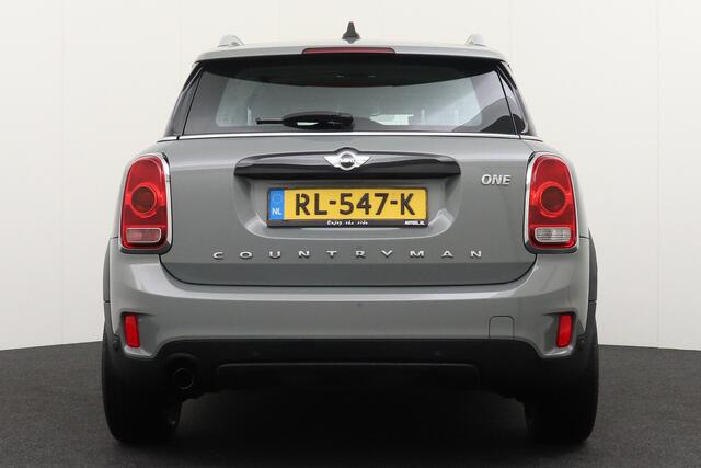 Mini COUNTRYMAN Mini 1.5 Business Navi Park. Sens Moonwalk Grey metallic