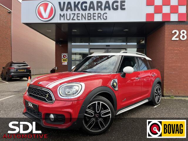 Mini COUNTRYMAN Mini 2.0 Cooper S E ALL4 John Cooper Works // HUD DISPLAY // ELEK. KLEP // SCHUIF-KANTELDAK // CAMERA+SENSOREN // NAVI // ADAP. CRUISE //