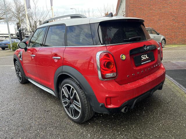 Mini COUNTRYMAN Mini 2.0 Cooper S E ALL4 John Cooper Works // HUD DISPLAY // ELEK. KLEP // SCHUIF-KANTELDAK // CAMERA+SENSOREN // NAVI // ADAP. CRUISE //